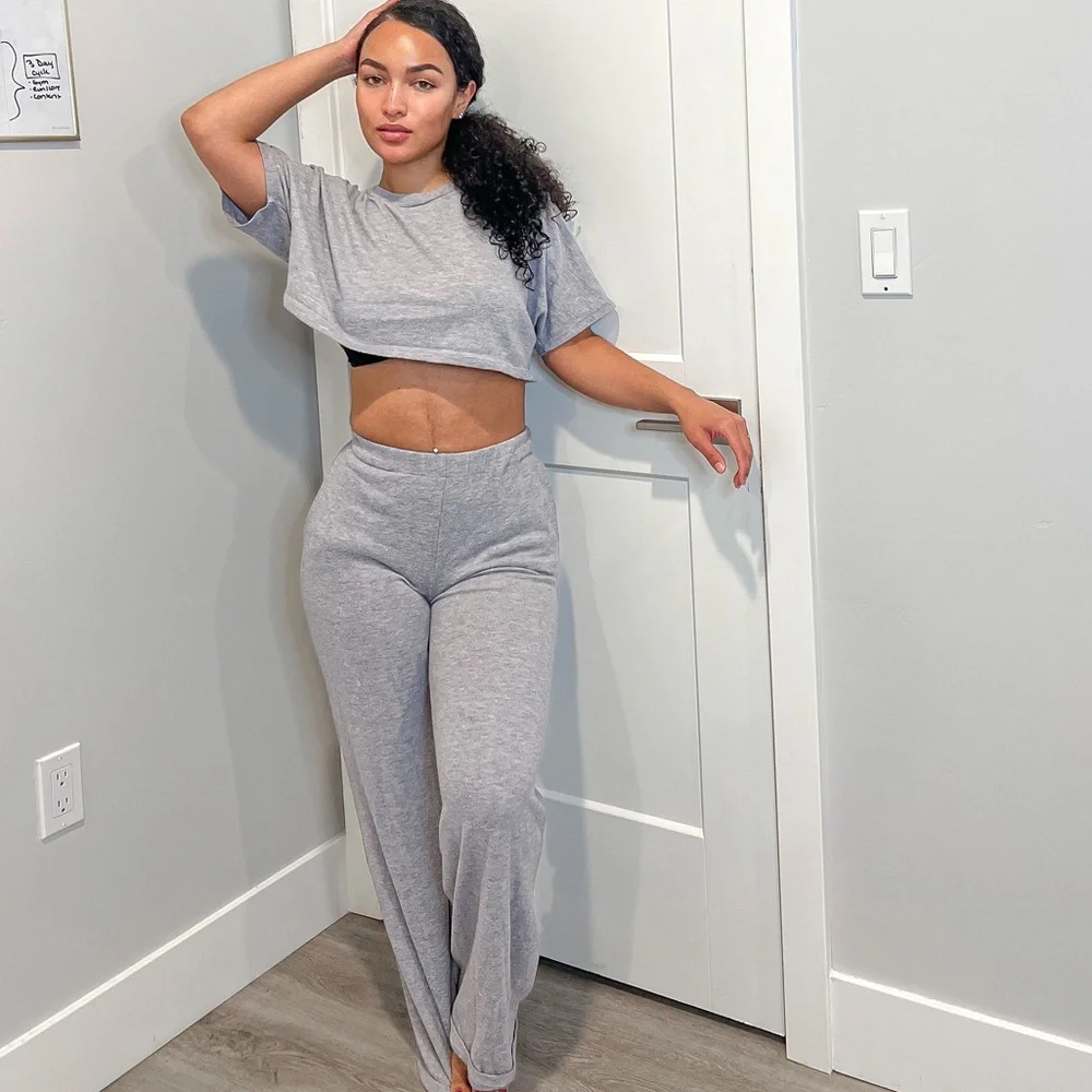 Soft grey two piece lounge set - Picture 1 of 8